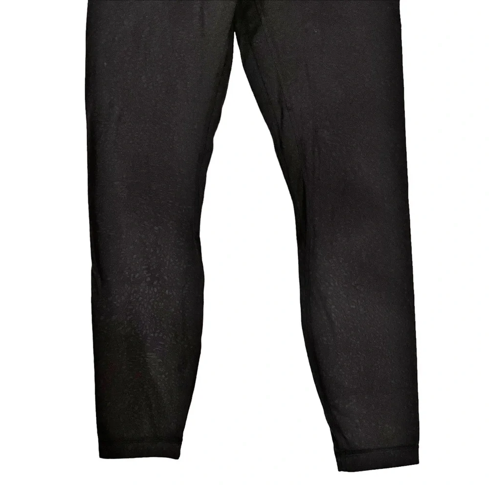 SOLD! Lululemon Align Pant II 25” Polar Shift Emboss Black Leggings Sz 6 W5BYYS - Picture 4 of 7